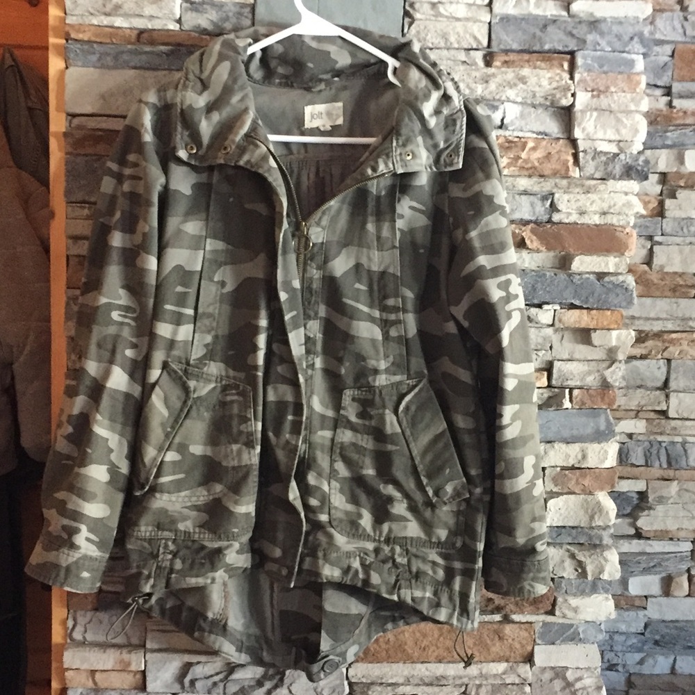 Camo Light Jacket